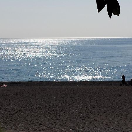 Casa Vacanza Tropicana Mascali Esterno foto